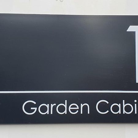 Kingussie Garden Cabins ภายนอก รูปภาพ