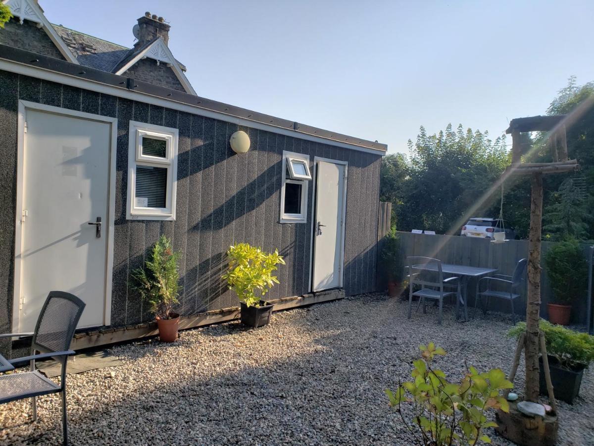 Kingussie Garden Cabins ภายนอก รูปภาพ