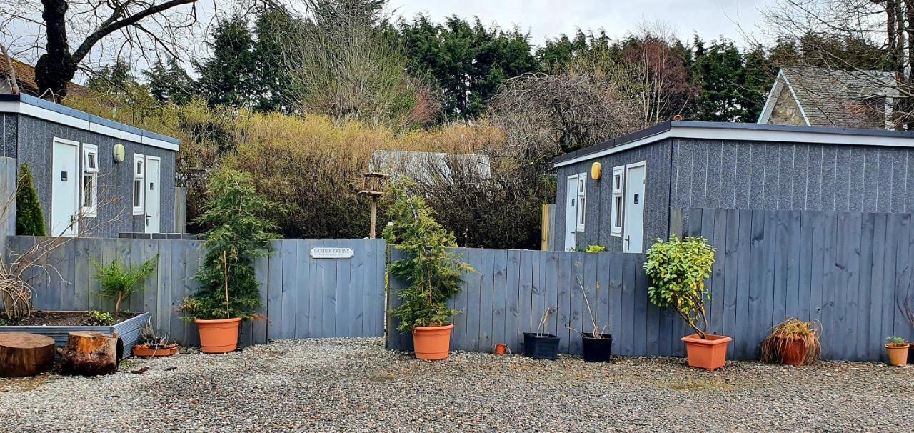Kingussie Garden Cabins ภายนอก รูปภาพ