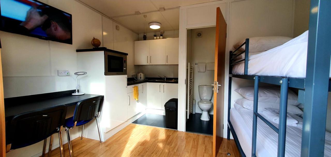 Kingussie Garden Cabins ภายนอก รูปภาพ